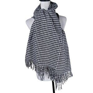 Houndstooth Black & White Thick Cashmere Wrap Shawl Fringed Ends Quiet Luxury